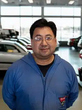 Souksavan Phoutkham Auto Body Painter