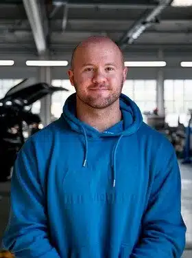 Lee Kindret Service Advisor